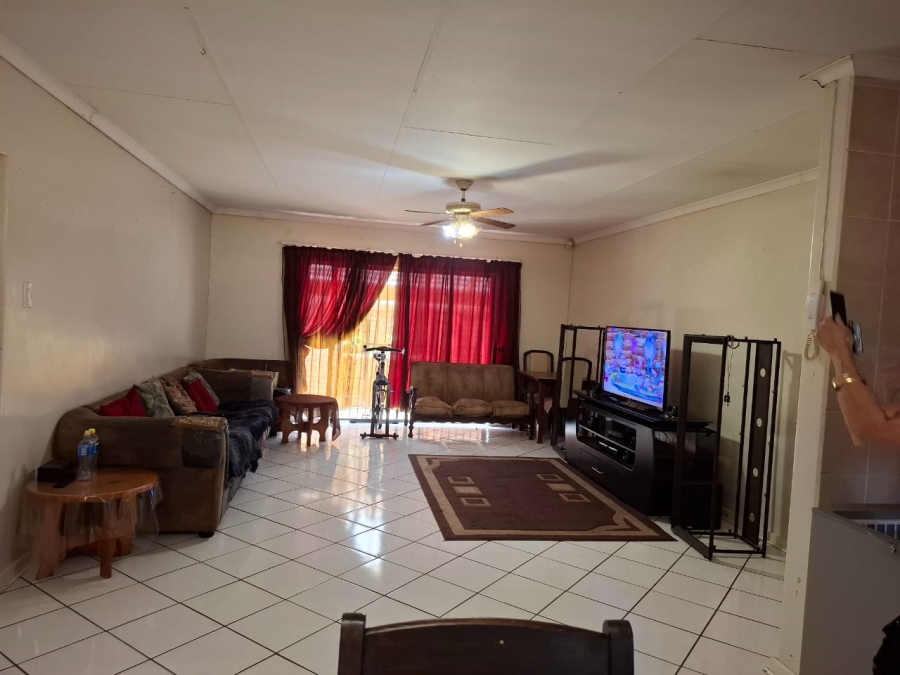 3 Bedroom Property for Sale in Protea Park North West